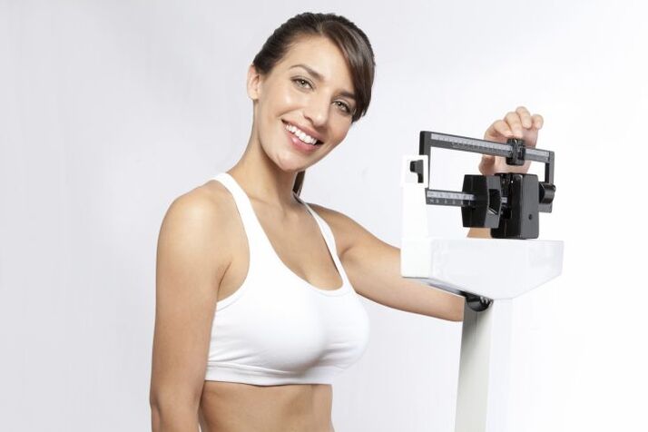 measuring weight during a drinking diet